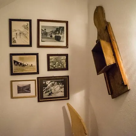 Am Alten Marktplatz 게스트하우스 장크트안톤암아를베르크